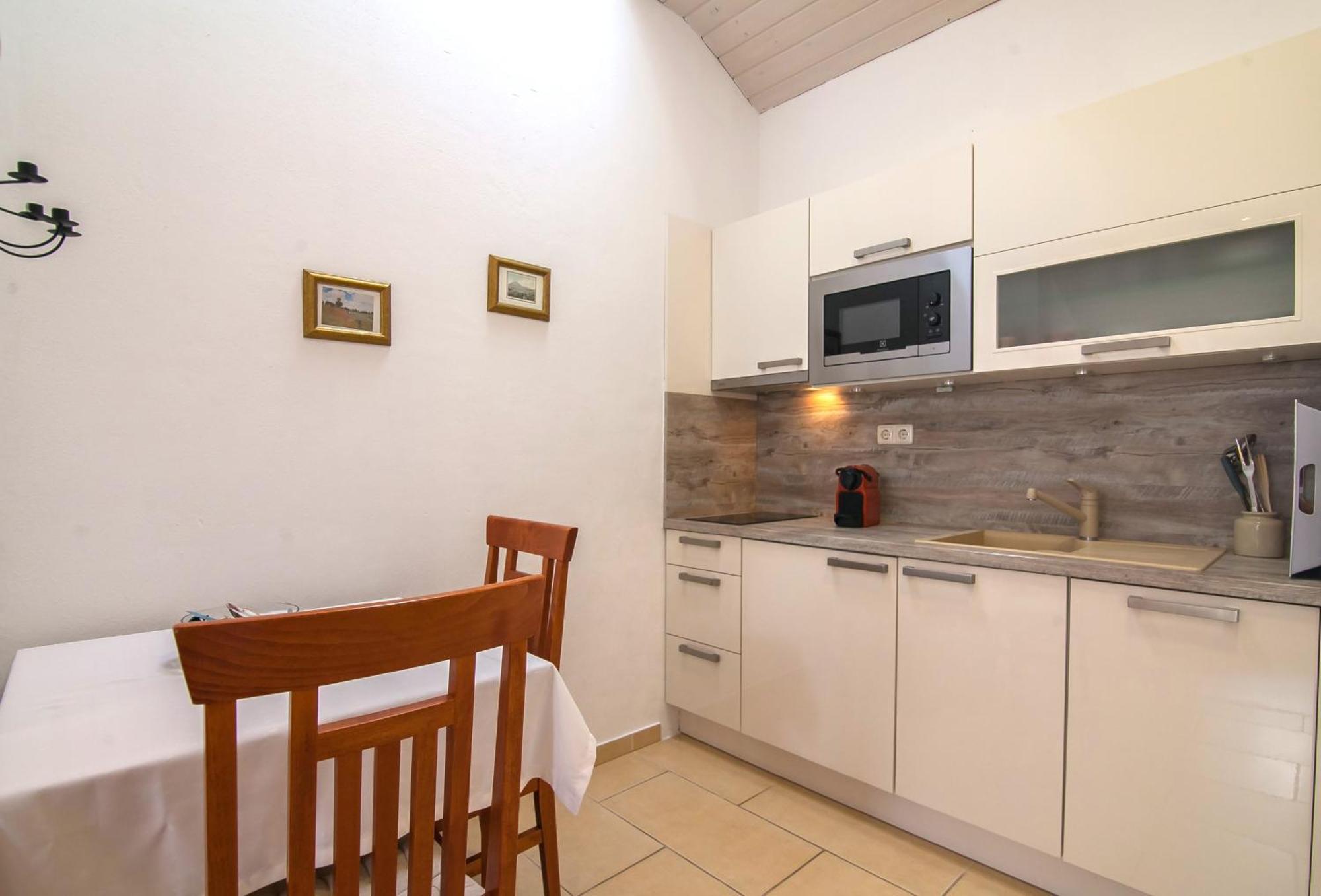 Helvetia Sunny Apartments Bol Dış mekan fotoğraf