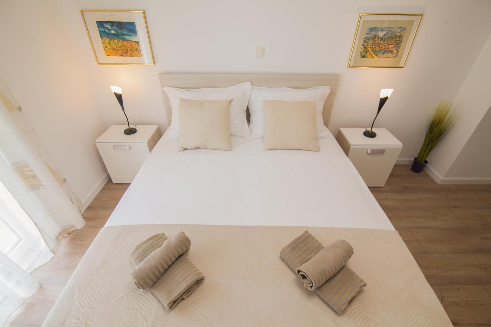 Helvetia Sunny Apartments Bol Dış mekan fotoğraf