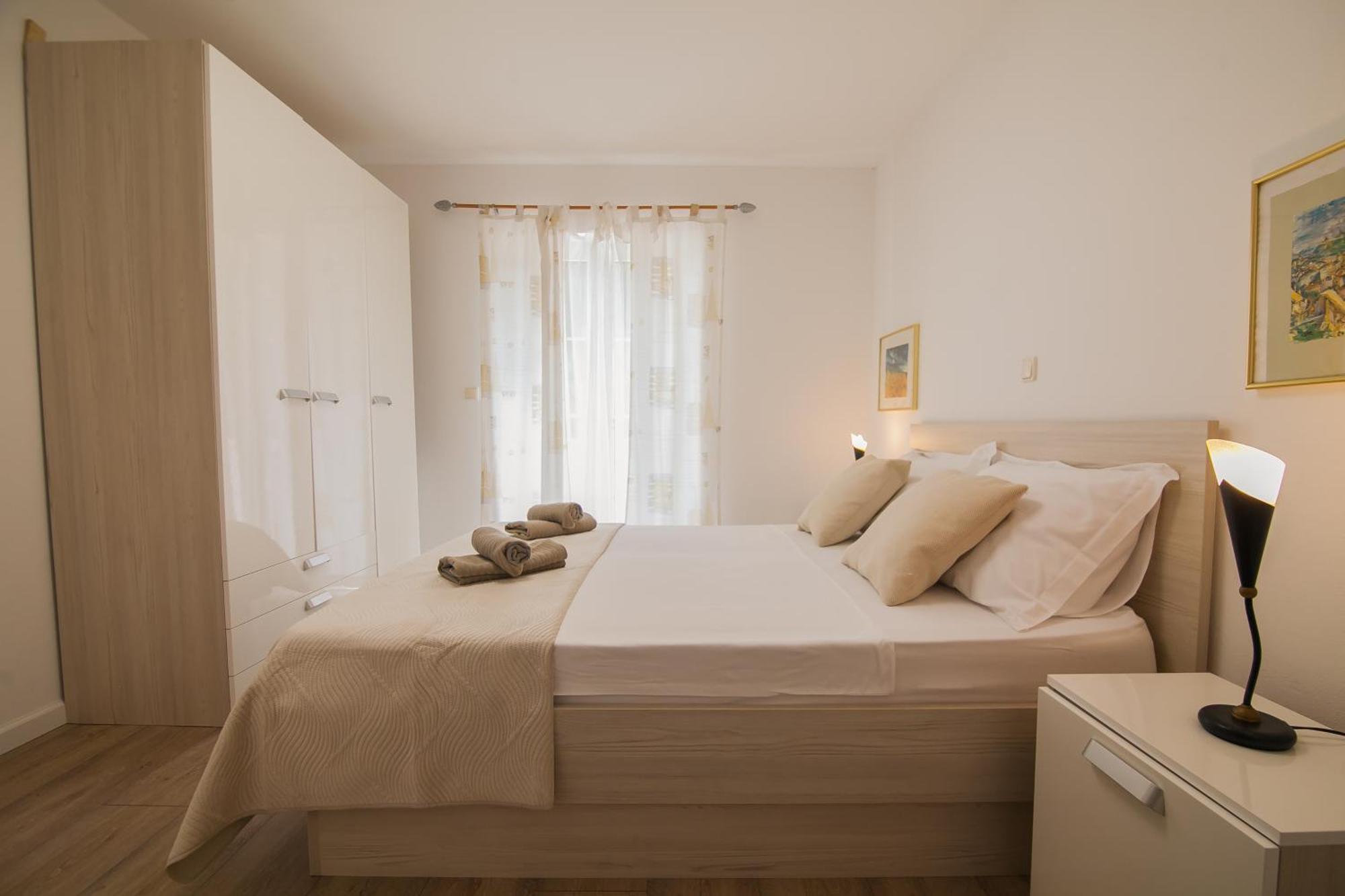Helvetia Sunny Apartments Bol Dış mekan fotoğraf