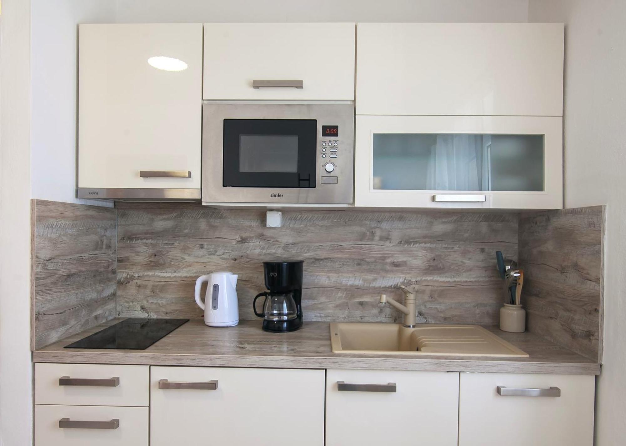 Helvetia Sunny Apartments Bol Dış mekan fotoğraf